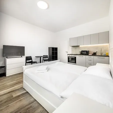 Riverside פק פוד סנז'קו