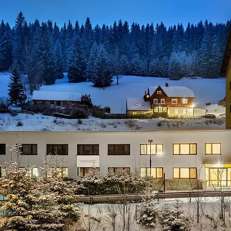 Riverside * פק פוד סנז'קו